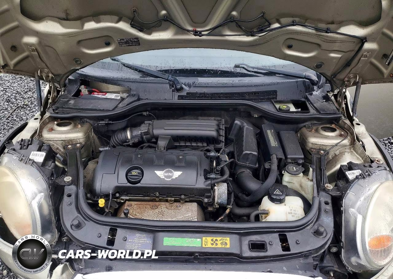 2010 Mini Cooper VIN:WMWMF3C58ATZ61502 - 12