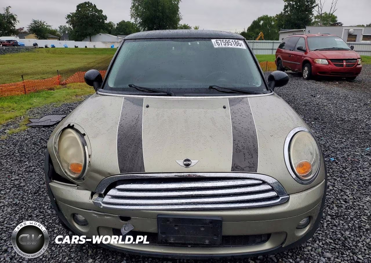 2010 Mini Cooper VIN:WMWMF3C58ATZ61502 - 5