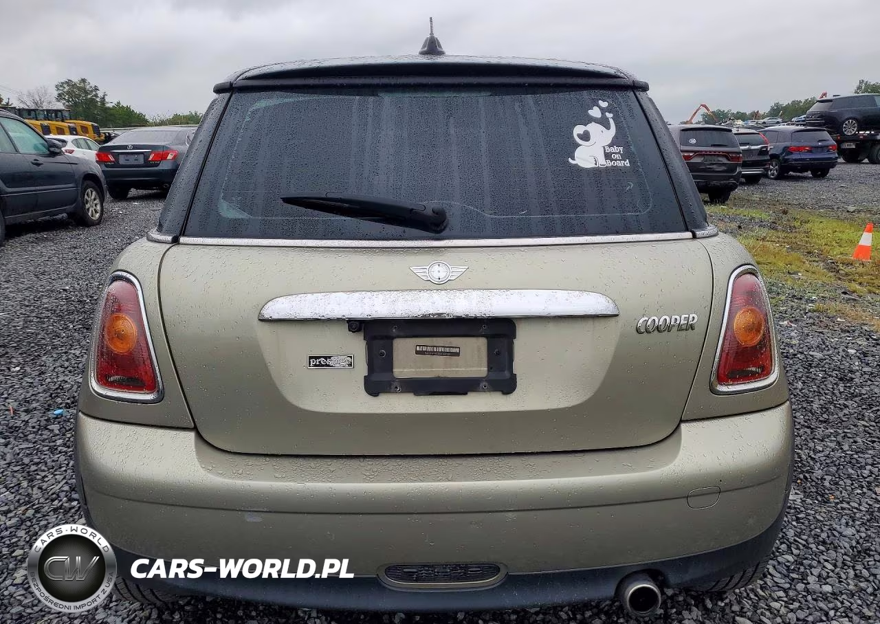 2010 Mini Cooper VIN:WMWMF3C58ATZ61502 - 6