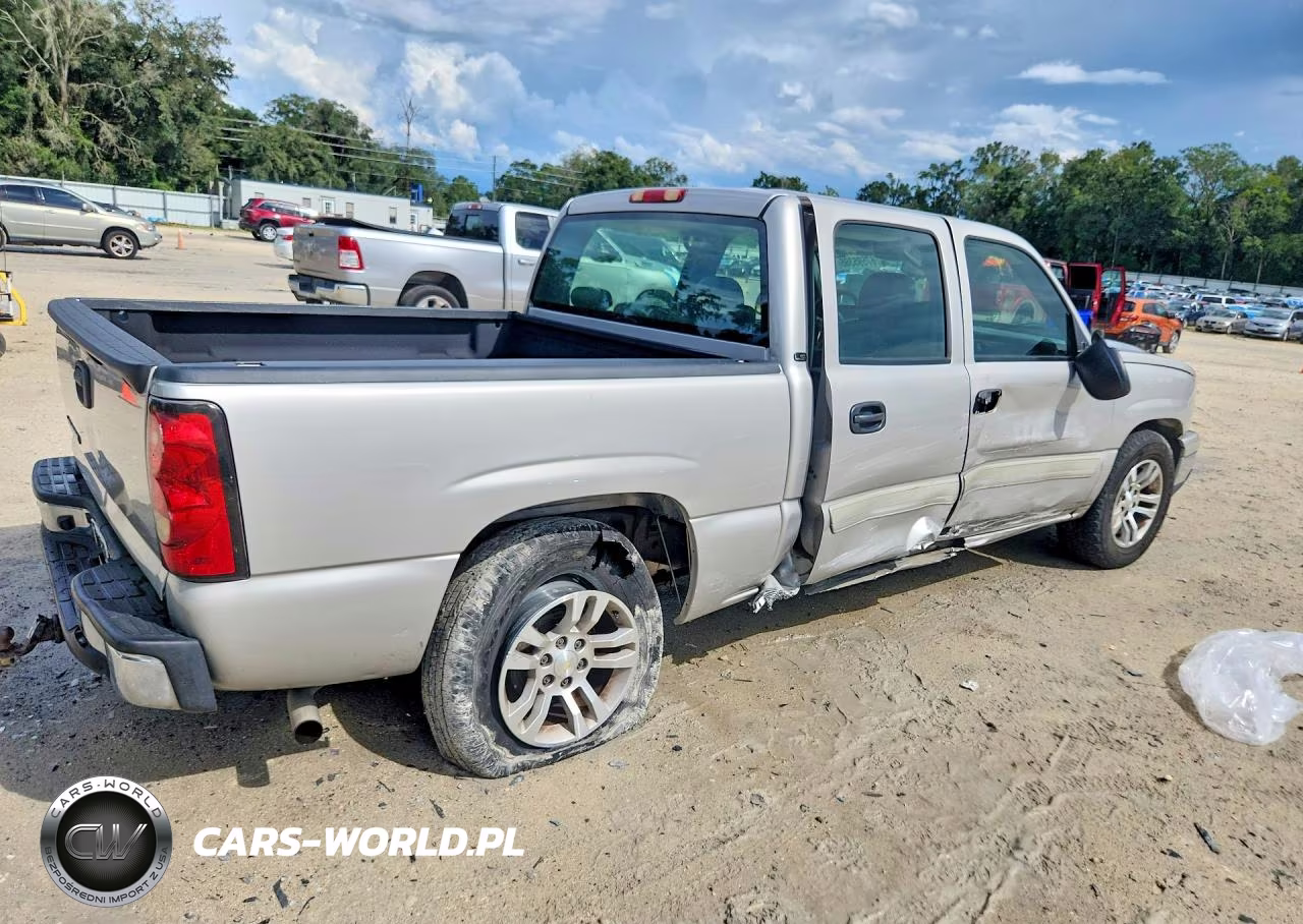 2006 Chevrolet Silverado C1500 VIN:2GCEC13V961292657 - 3