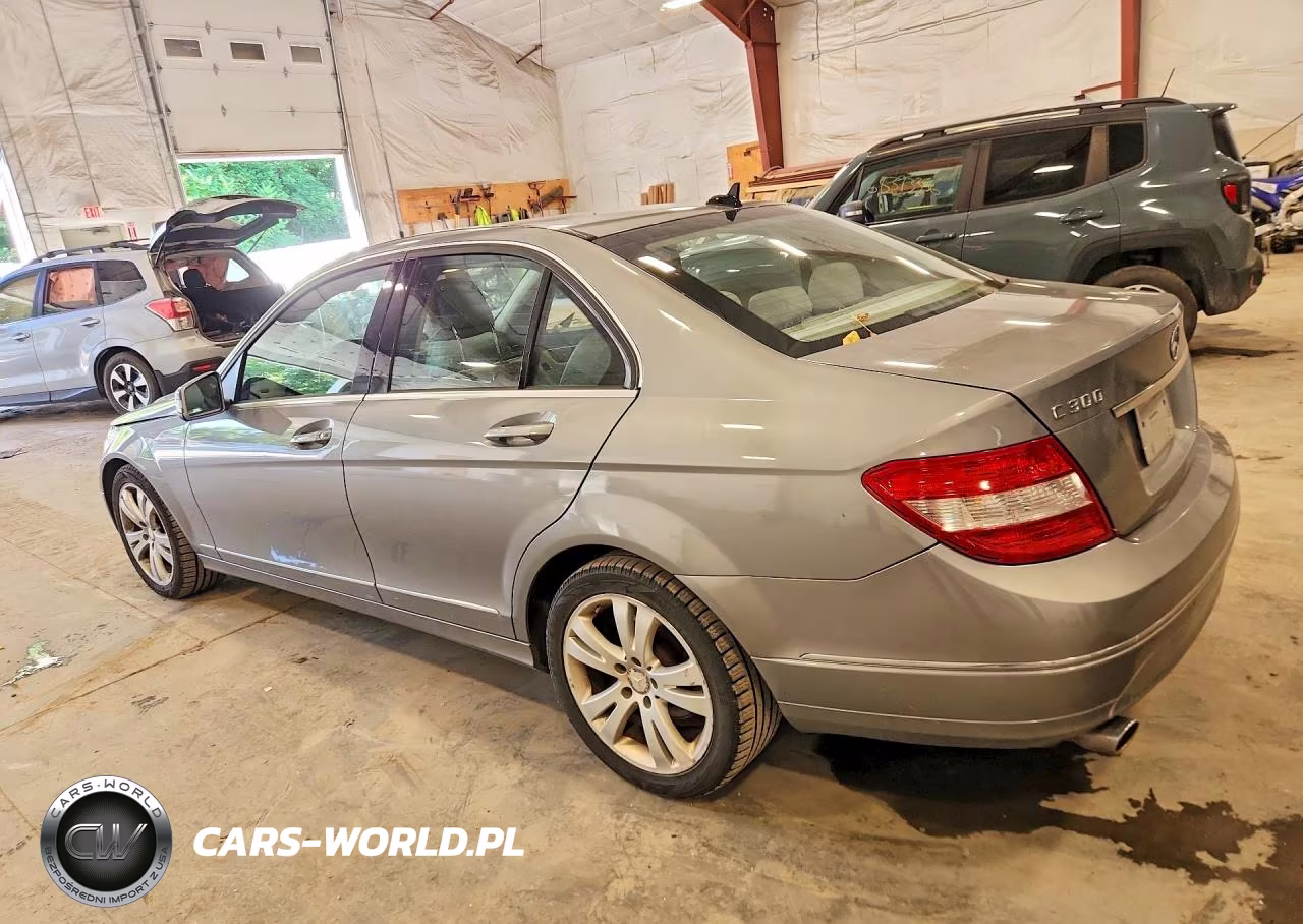 2010 Mercedes-Benz C 300 4Matic VIN:WDDGF8BB7AR129320 - 2