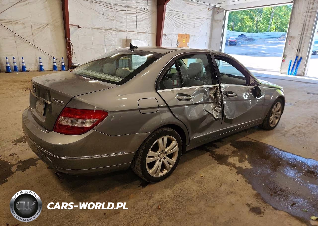2010 Mercedes-Benz C 300 4Matic VIN:WDDGF8BB7AR129320 - 3