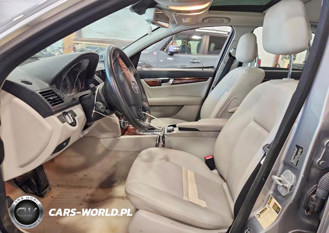 2010 Mercedes-Benz C 300 4Matic VIN:WDDGF8BB7AR129320 - 7