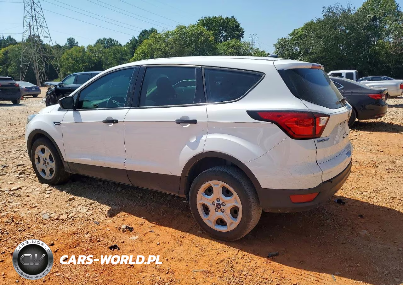 2019 Ford Escape S VIN:1FMCU0F75KUB62588 - 2