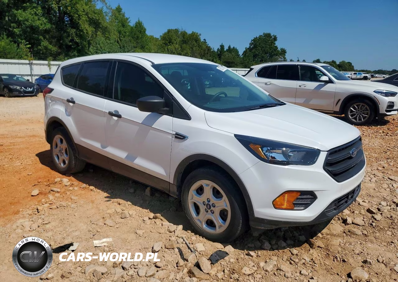 2019 Ford Escape S VIN:1FMCU0F75KUB62588 - 4