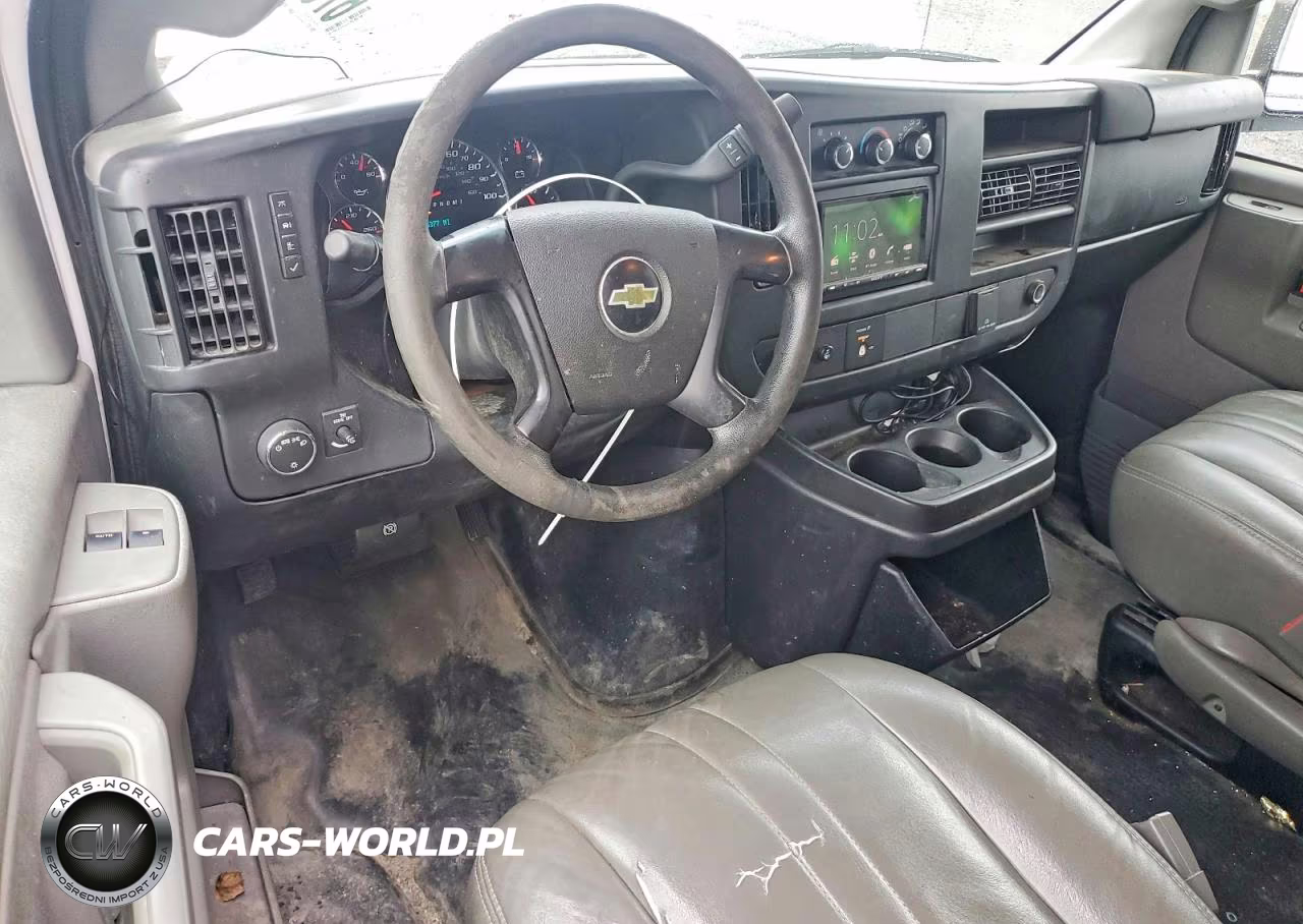 2016 Chevrolet Express G2500 VIN:1GCWGAFF2G1229498 - 8