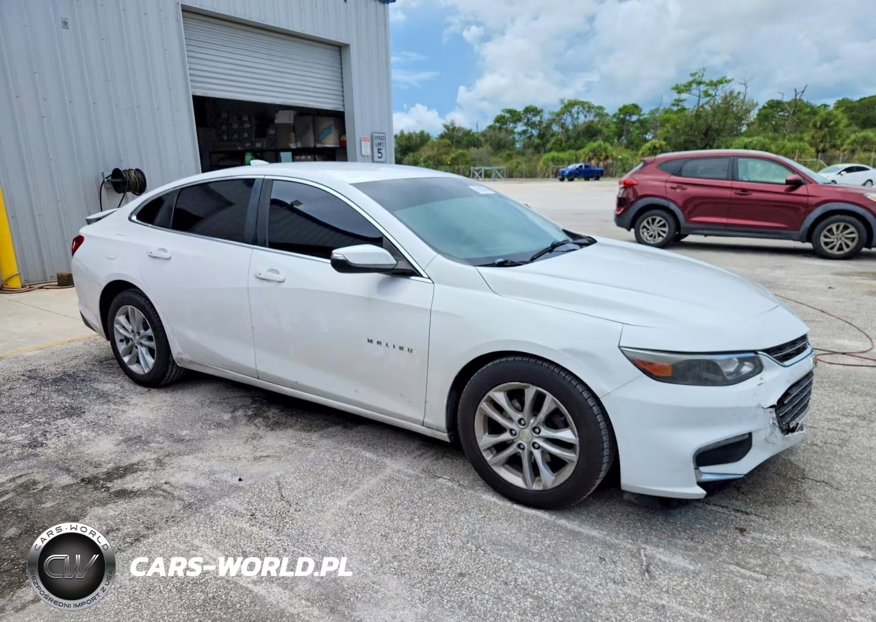 2018 Chevrolet Malibu Lt VIN:1G1ZD5ST6JF217334 - 4