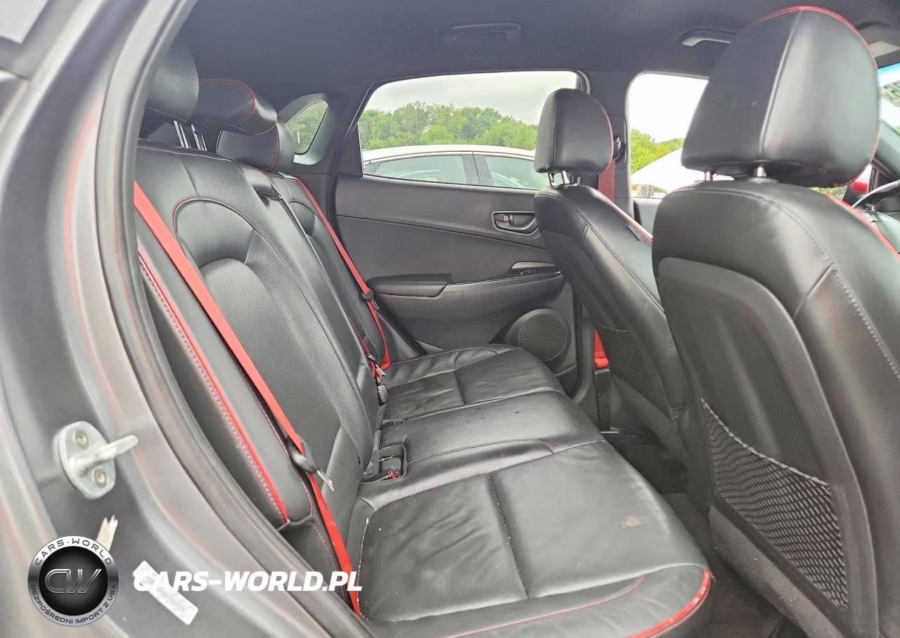 2019 Hyundai Kona Ultimate VIN:KM8K5CA56KU316225 - 10