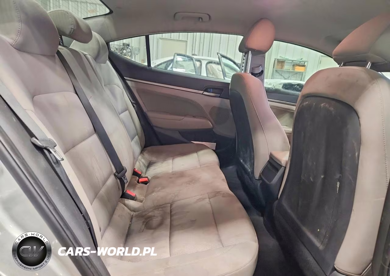 2018 Hyundai Elantra Sel VIN:5NPD84LF4JH297179 - 10