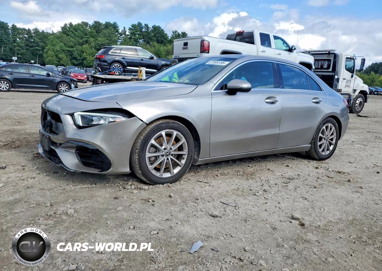 2021 Mercedes-Benz A 220 4Matic VIN:W1K3G4FB5MJ270548 - 1
