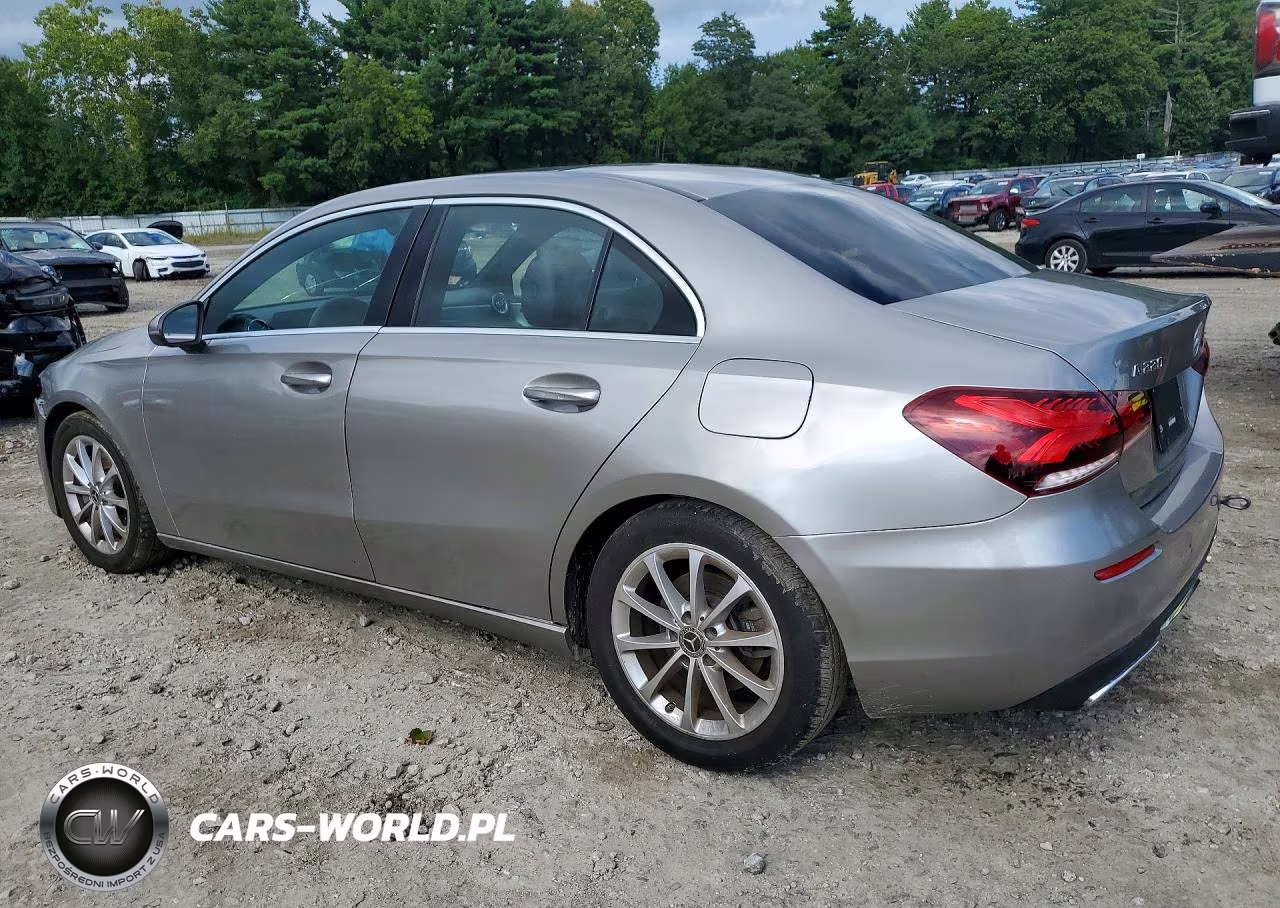 2021 Mercedes-Benz A 220 4Matic VIN:W1K3G4FB5MJ270548 - 2