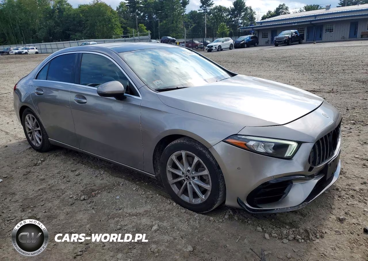 2021 Mercedes-Benz A 220 4Matic VIN:W1K3G4FB5MJ270548 - 4