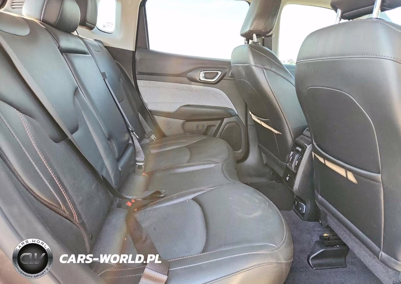 2022 Jeep Compass Latitude Lux VIN:3C4NJDFB6NT236228 - 10