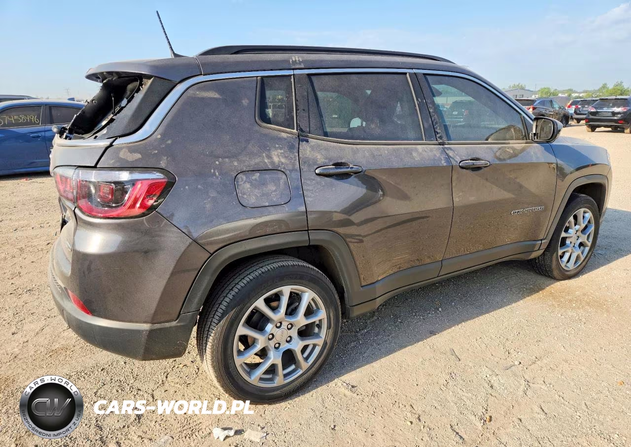 2022 Jeep Compass Latitude Lux VIN:3C4NJDFB6NT236228 - 3