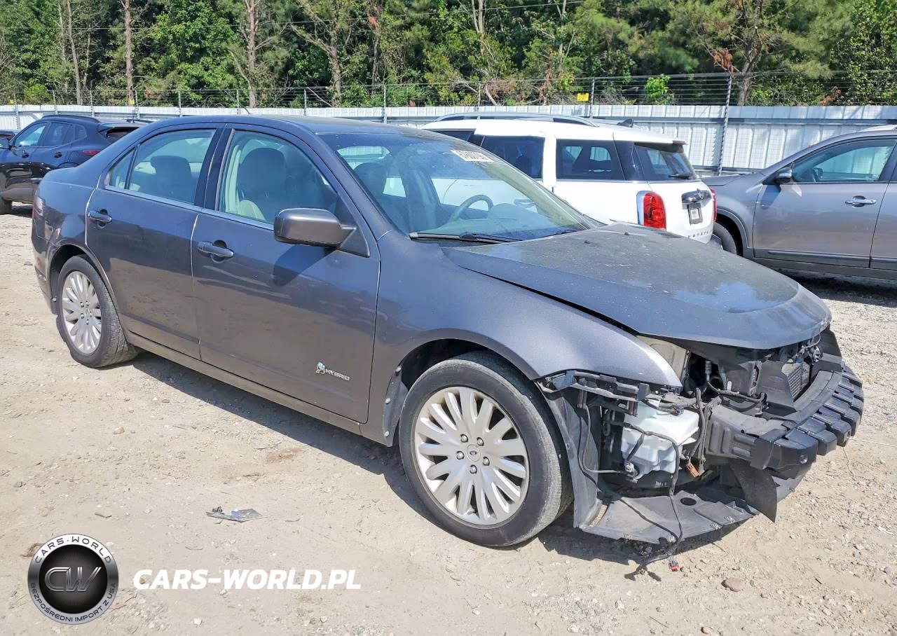 2010 Ford Fusion Hybrid VIN:3FADP0L38AR217094 - 4