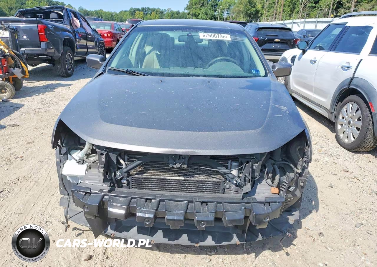 2010 Ford Fusion Hybrid VIN:3FADP0L38AR217094 - 5