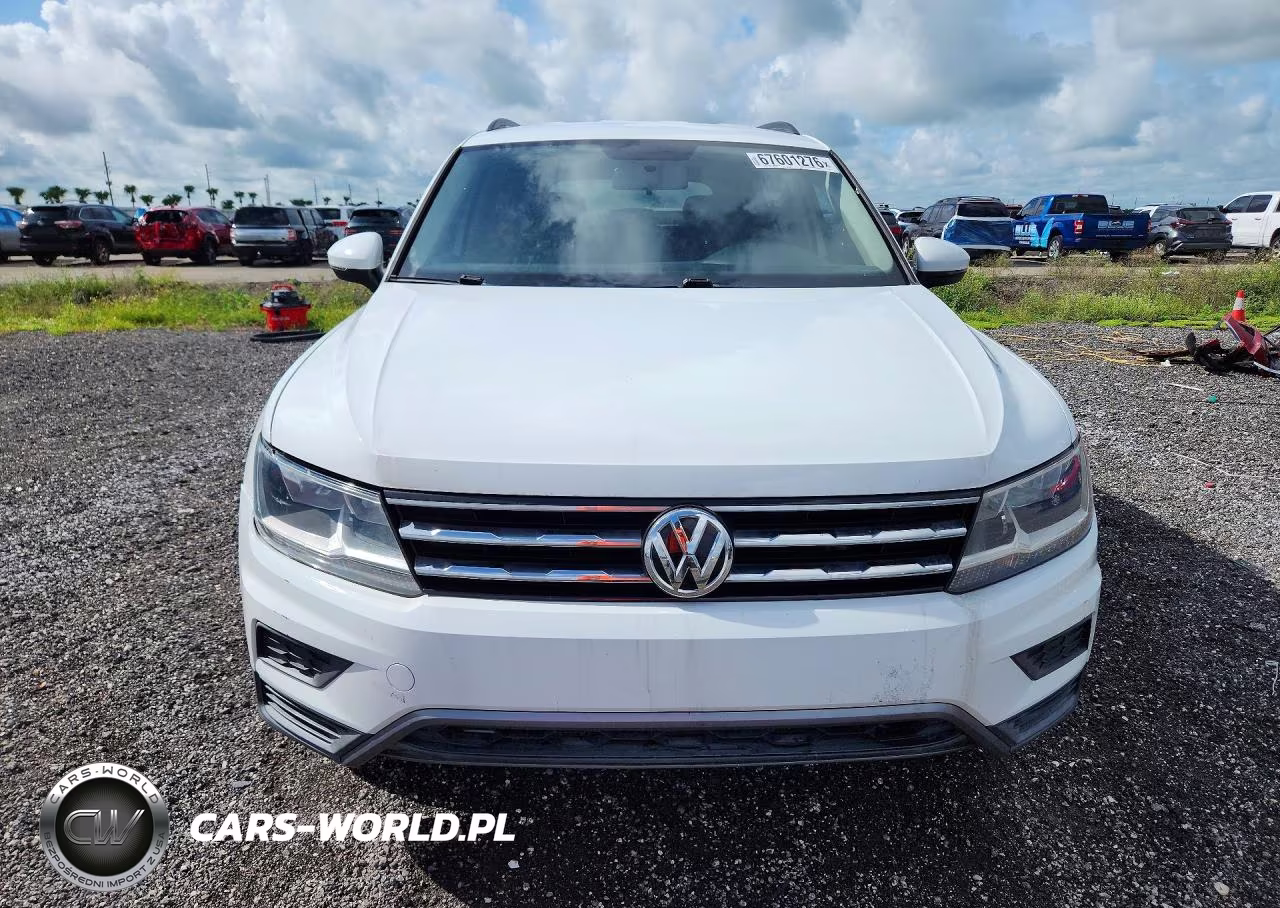 2018 Volkswagen Tiguan S VIN:3VV1B7AX7JM066757 - 5