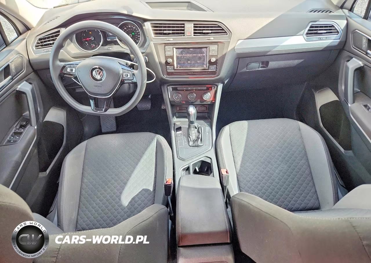 2018 Volkswagen Tiguan S VIN:3VV1B7AX7JM066757 - 8