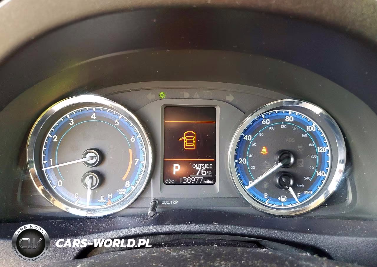 2017 Toyota Corolla Le VIN:2T1BURHE7HC904589 - 9