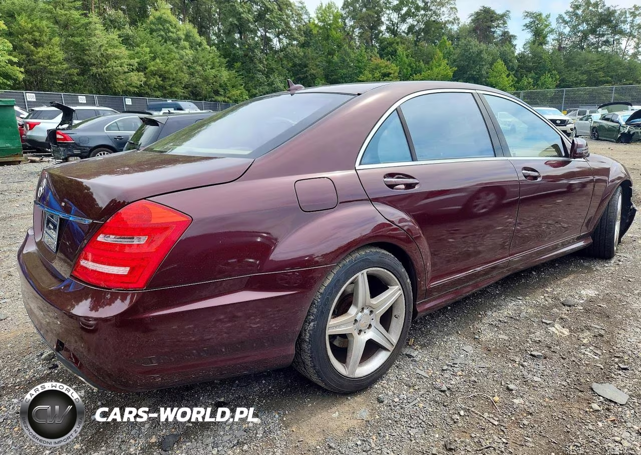 2011 Mercedes-Benz S 550 VIN:WDDNG7BB5BA376186 - 3