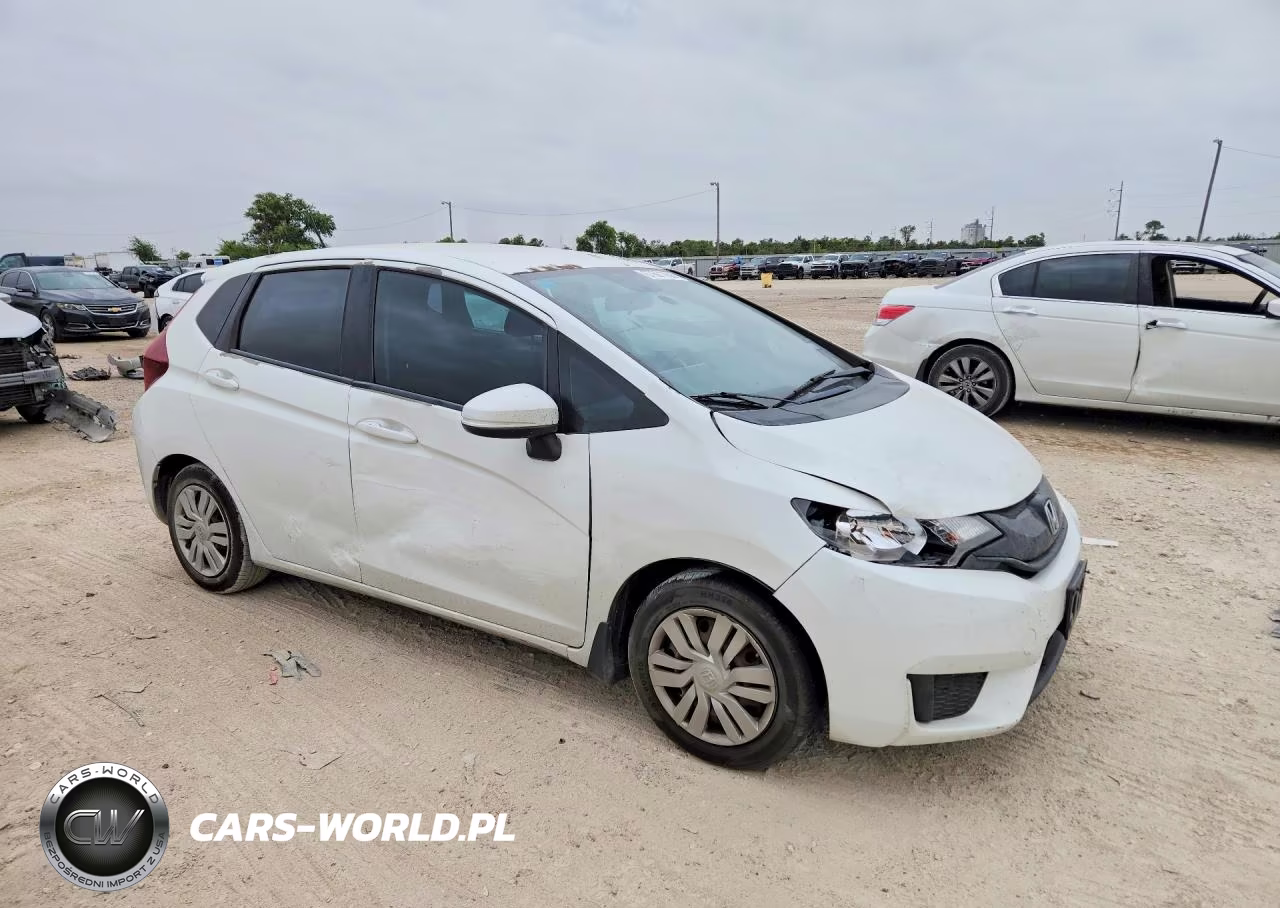 2015 Honda Fit VIN:3HGGK5H59FM722922 - 4