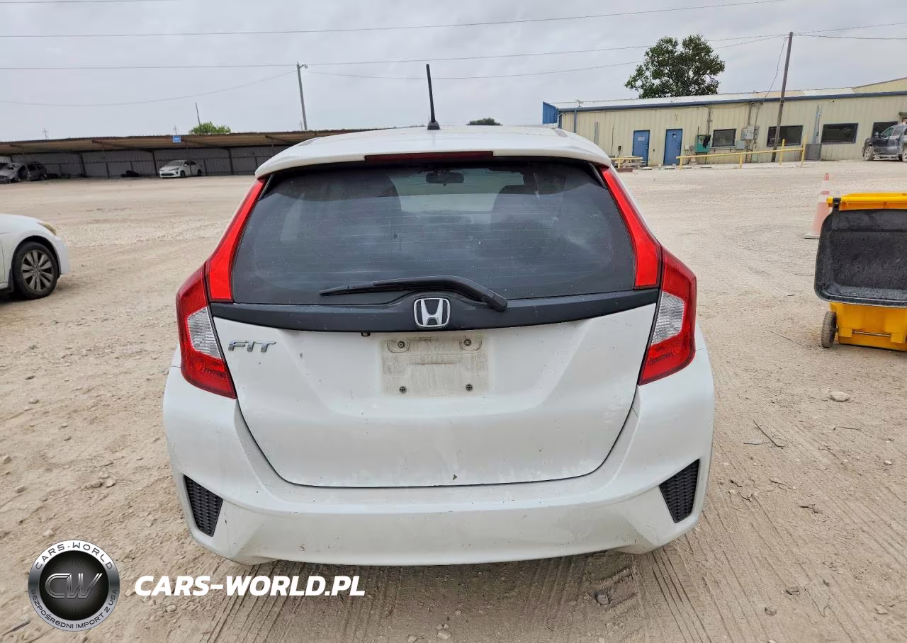 2015 Honda Fit VIN:3HGGK5H59FM722922 - 6