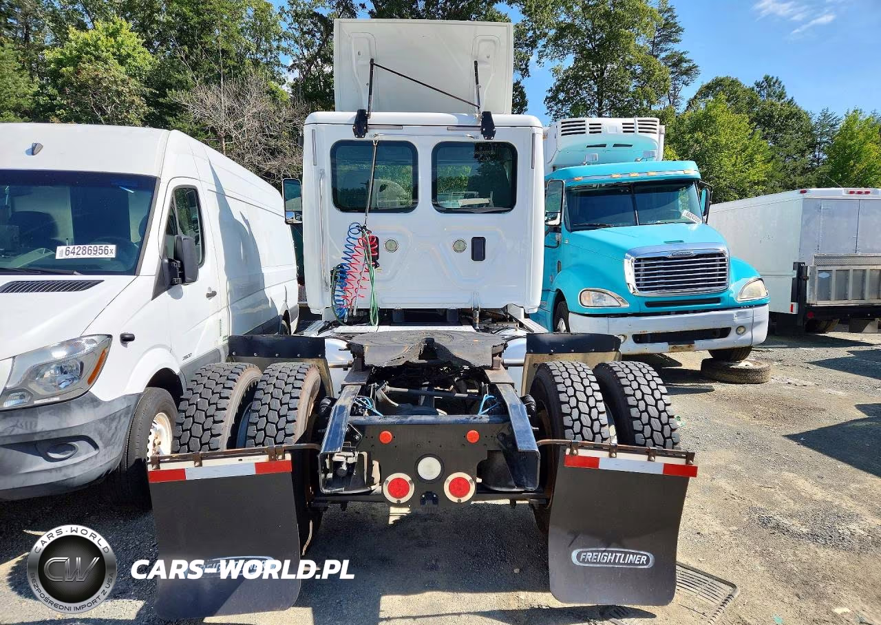 2017 Freightliner Cascadia 125 Semi Truck VIN:1FUBGEDV2HLJH1564 - 6