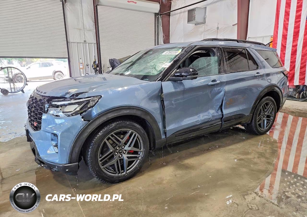 2025 Ford Explorer St