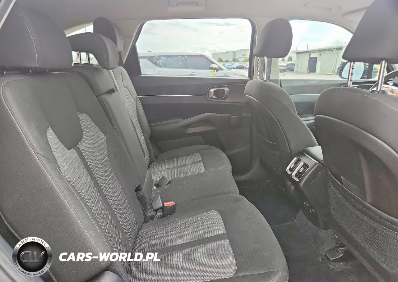 2023 Kia Sorento Lx VIN:5XYRG4LC5PG211618 - 11