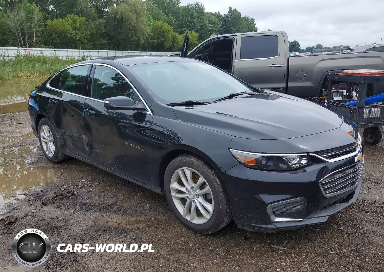 2017 Chevrolet Malibu Lt VIN:1G1ZE5ST0HF216901 - 4