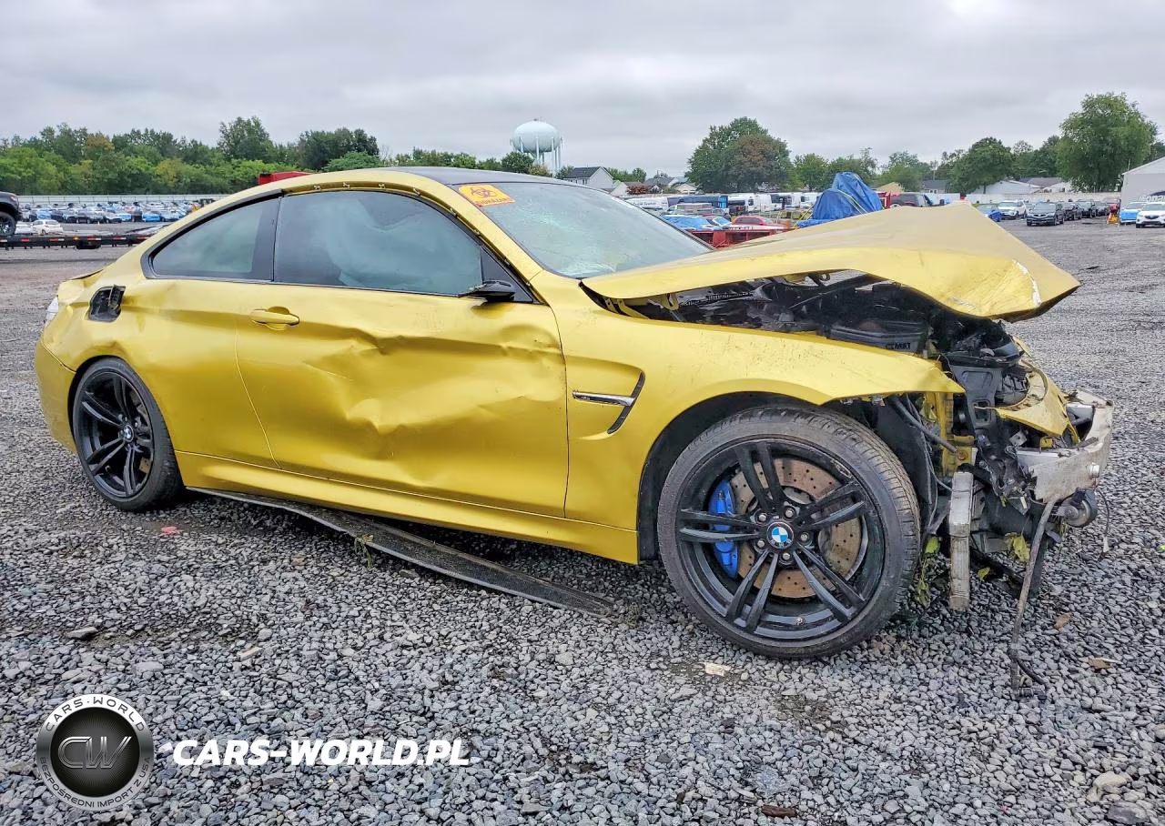 2015 BMW M4 VIN:WBS3R9C52FK333515 - 4