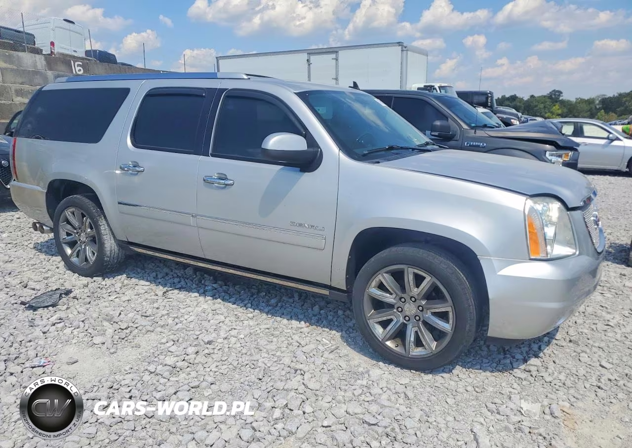 2013 GMC Yukon Xl Denali VIN:1GKS2MEFXDR322139 - 4