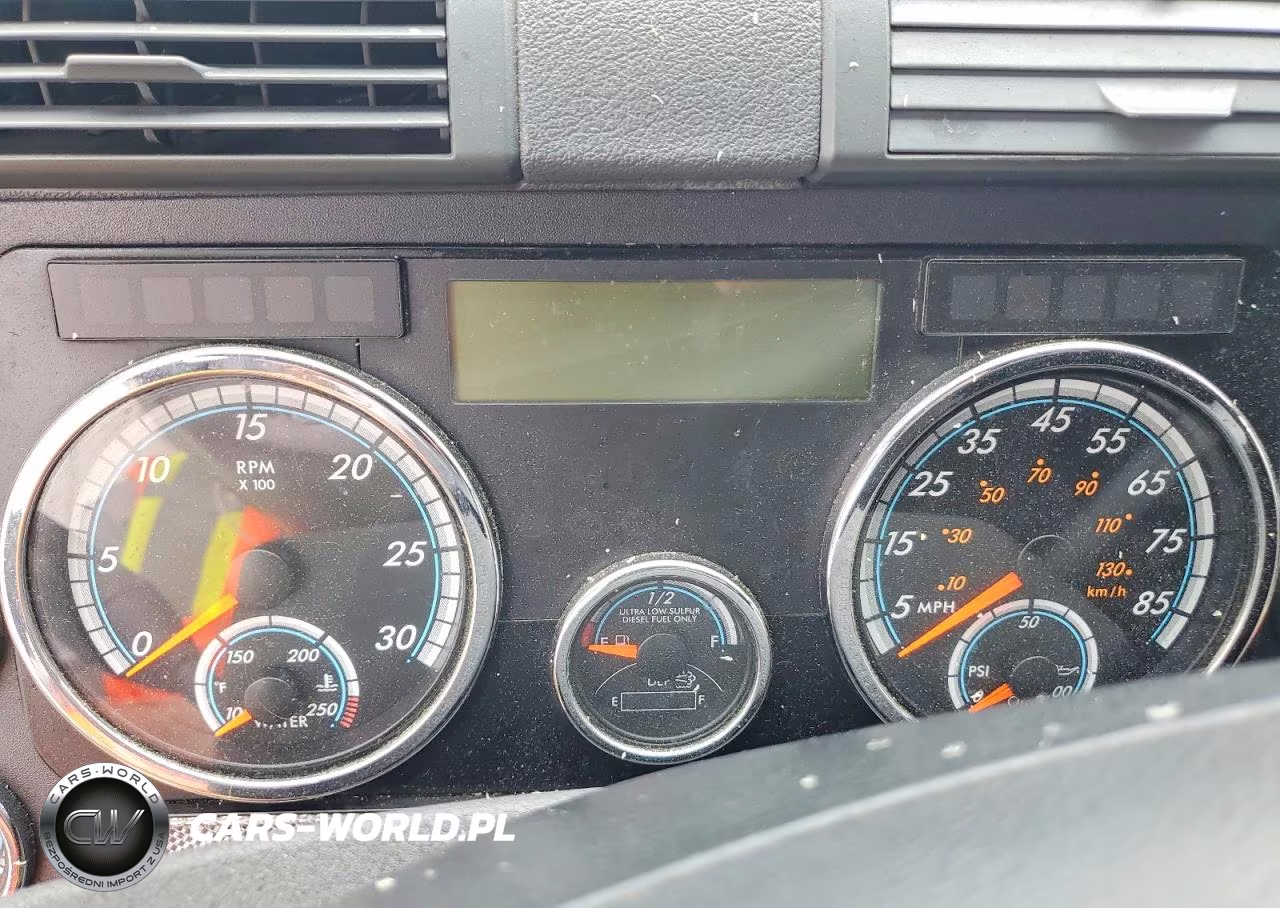 2016 Freightliner Cascadia 125 VIN:3AKJGLD57GSHB9922 - 9