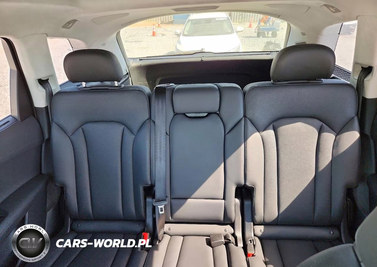 2023 Audi Q7 Prestige VIN:WA1VXBF77PD002536 - 10