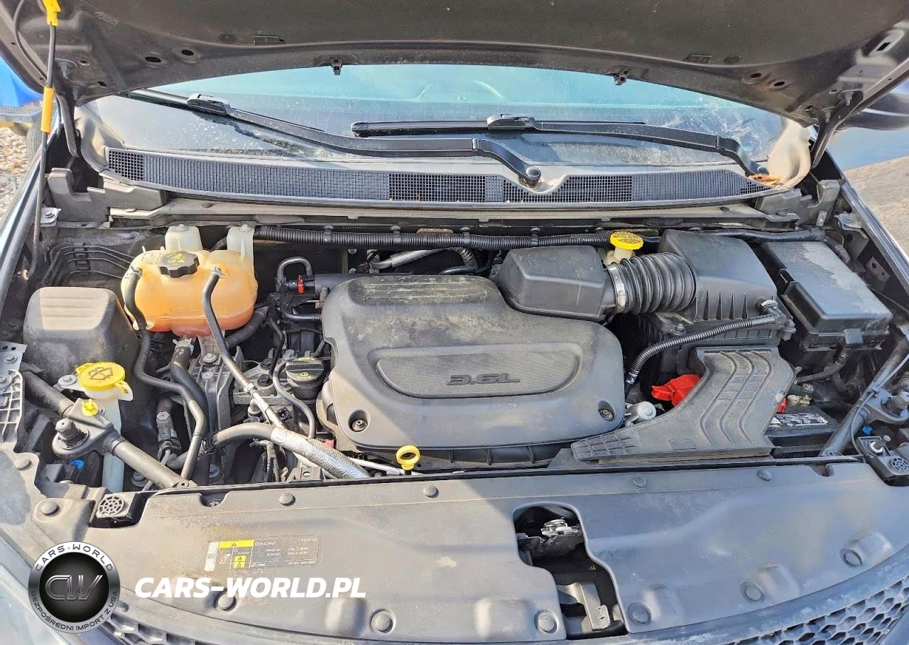 2019 Chrysler Pacifica Touring Plus VIN:2C4RC1FG0KR630506 - 12