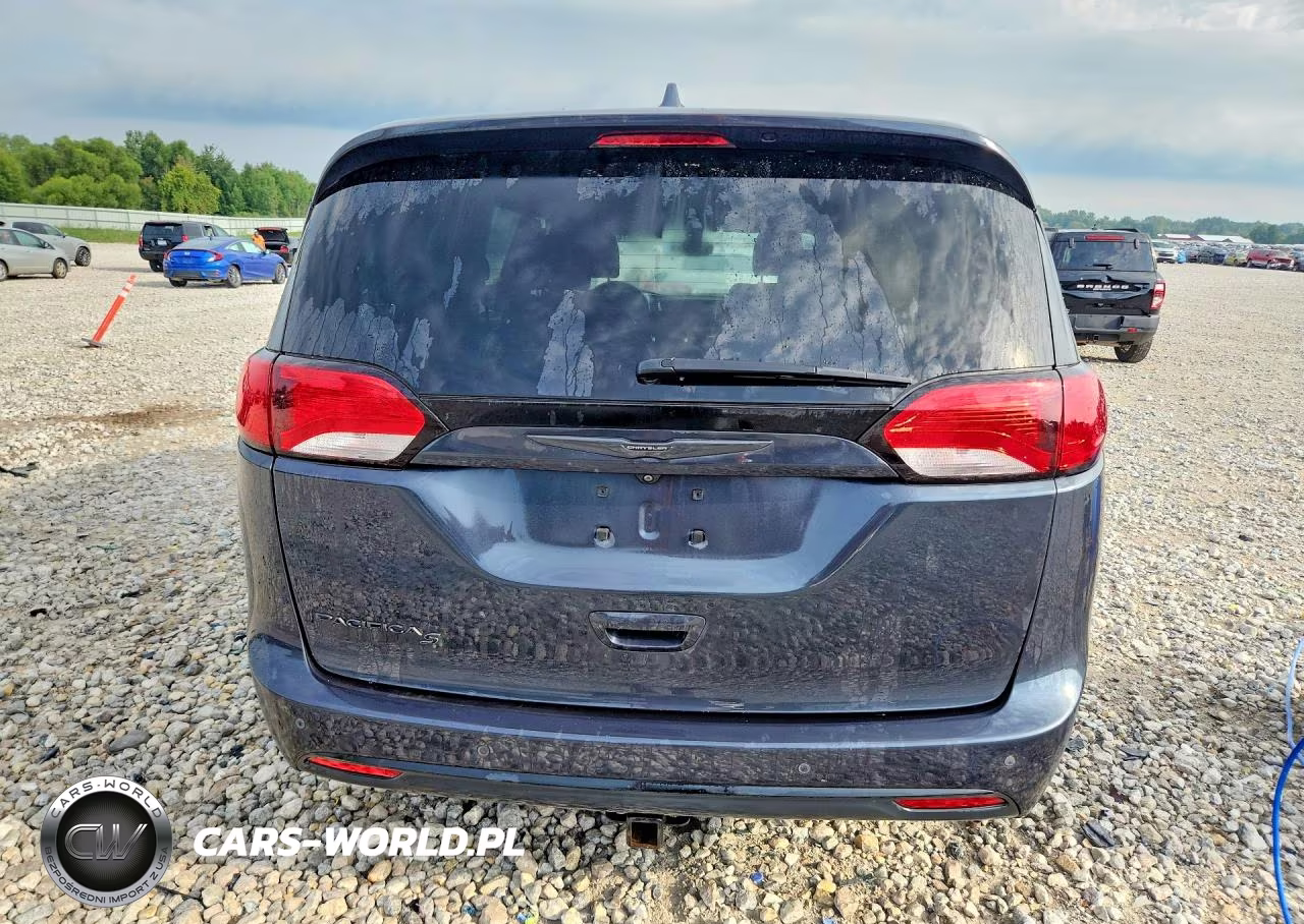 2019 Chrysler Pacifica Touring Plus VIN:2C4RC1FG0KR630506 - 6