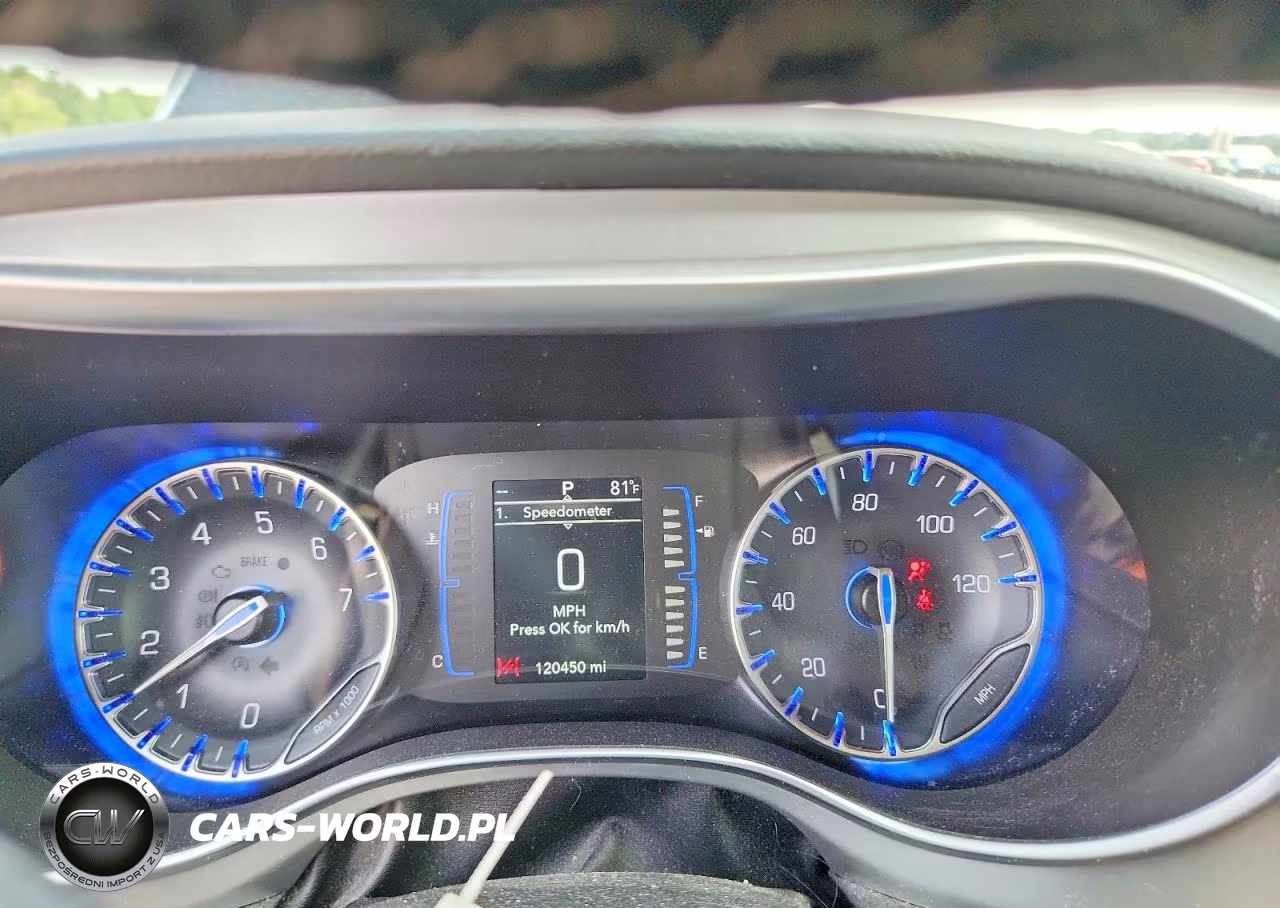 2019 Chrysler Pacifica Touring Plus VIN:2C4RC1FG0KR630506 - 9