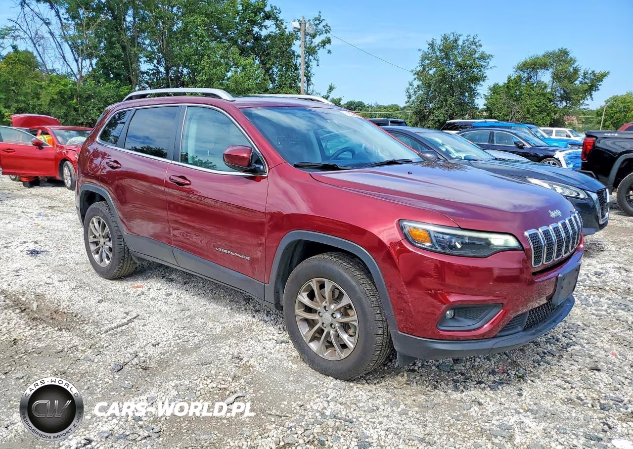 2021 Jeep Cherokee Latitude Lux VIN:1C4PJMMX2MD115448 - 4