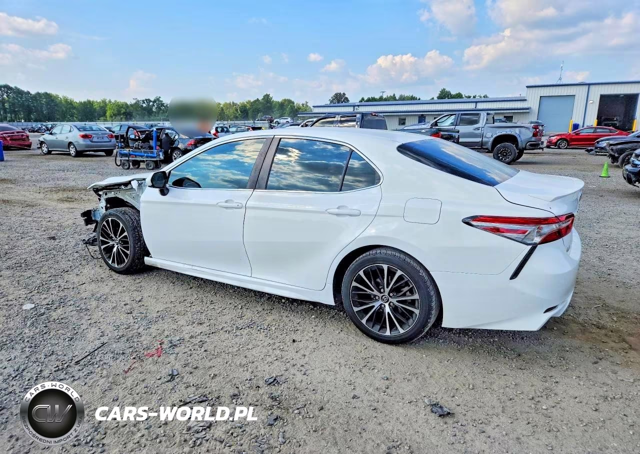 2018 Toyota Camry Se VIN:4T1B11HK3JU661822 - 2