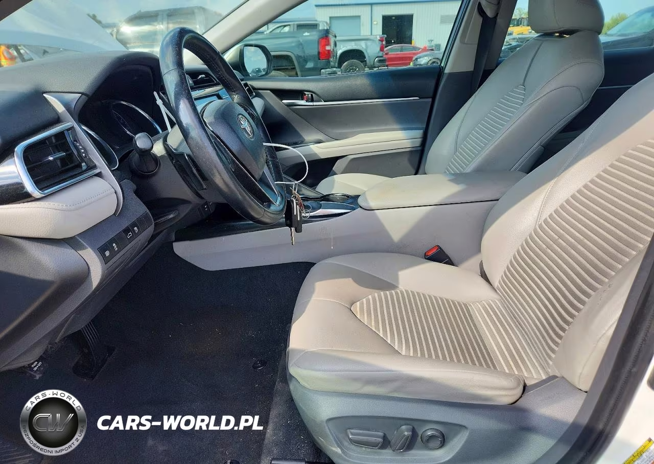 2018 Toyota Camry Se VIN:4T1B11HK3JU661822 - 7