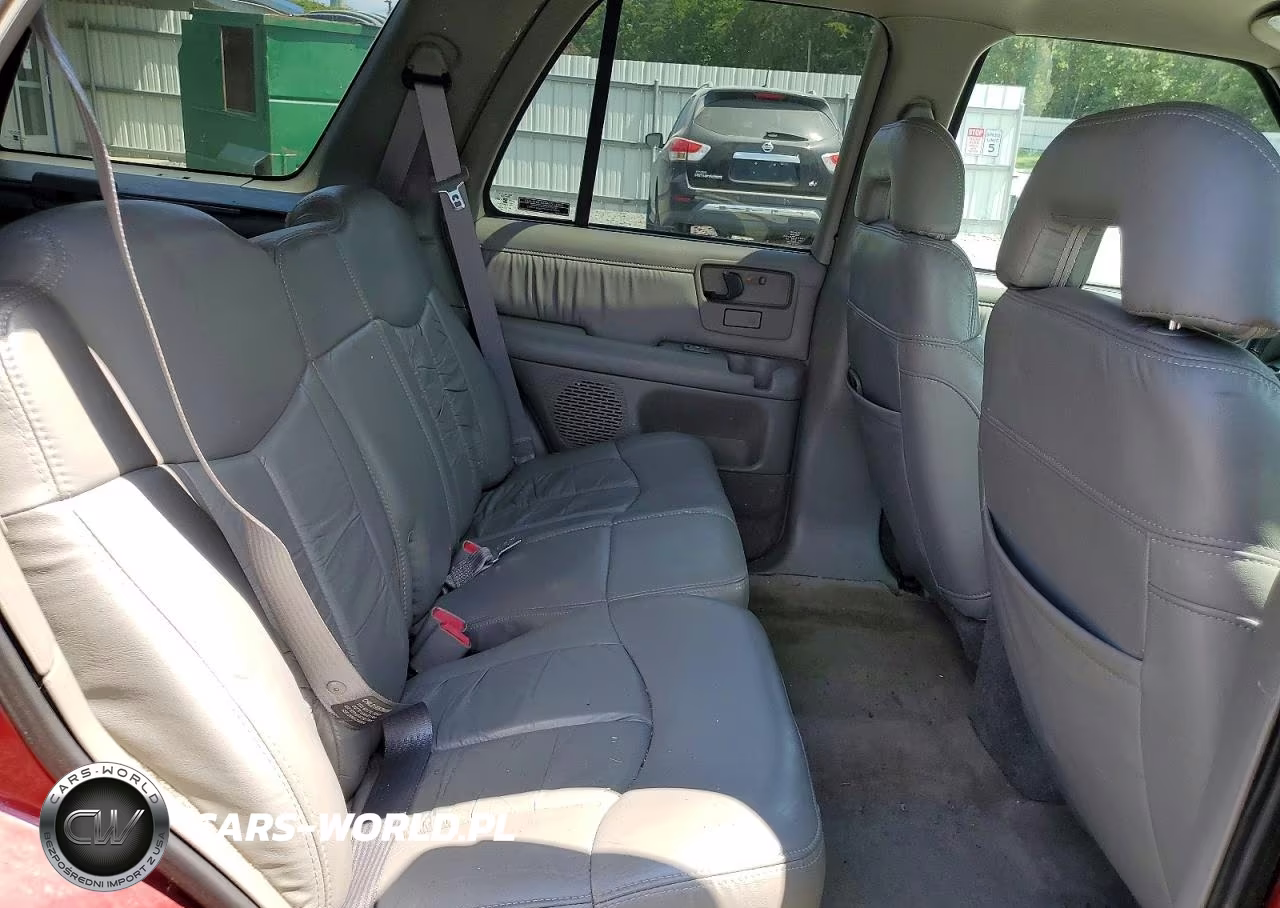 1997 Chevrolet Blazer VIN:1GNDT13W3V2186120 - 11