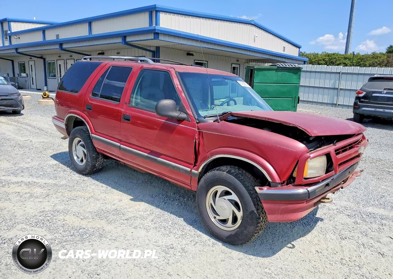 1997 Chevrolet Blazer VIN:1GNDT13W3V2186120 - 4
