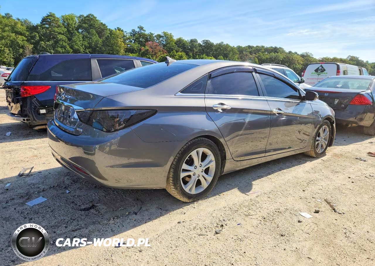 2011 Hyundai Sonata Limited VIN:5NPEC4AC7BH081226 - 3
