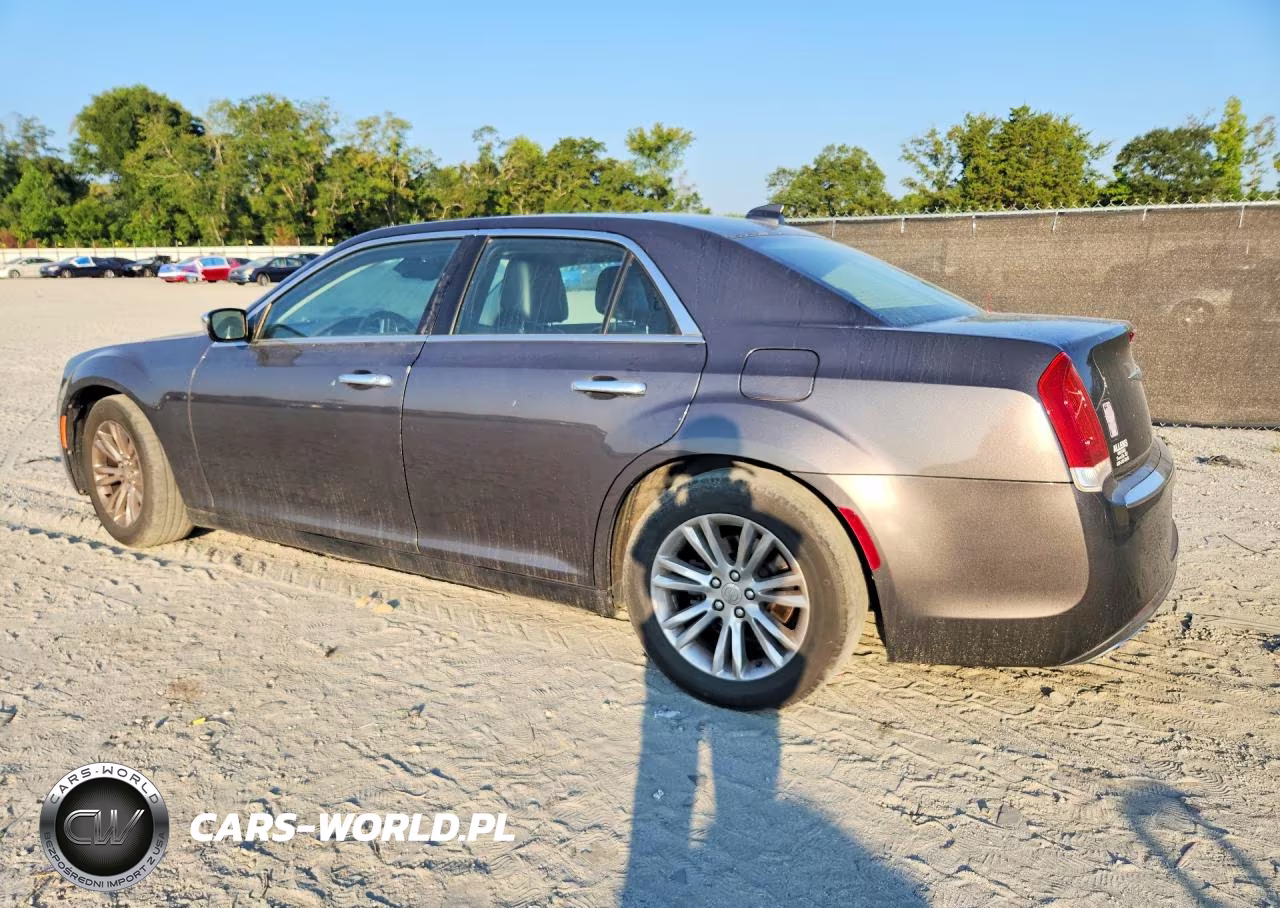 2017 Chrysler 300C VIN:2C3CCAEG4HH552032 - 2