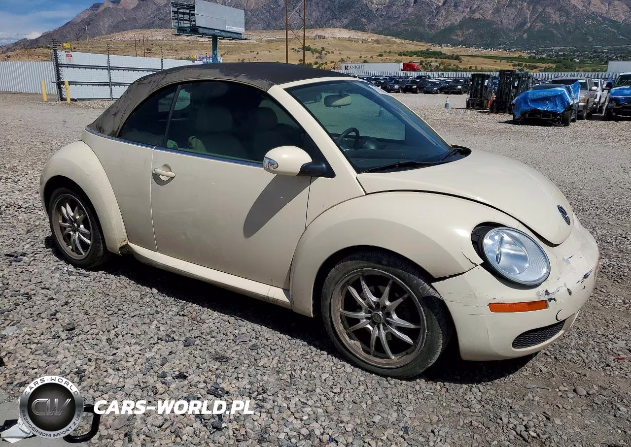 2008 Volkswagen New Beetle Convertible S VIN:3VWPF31Y88M401644 - 4
