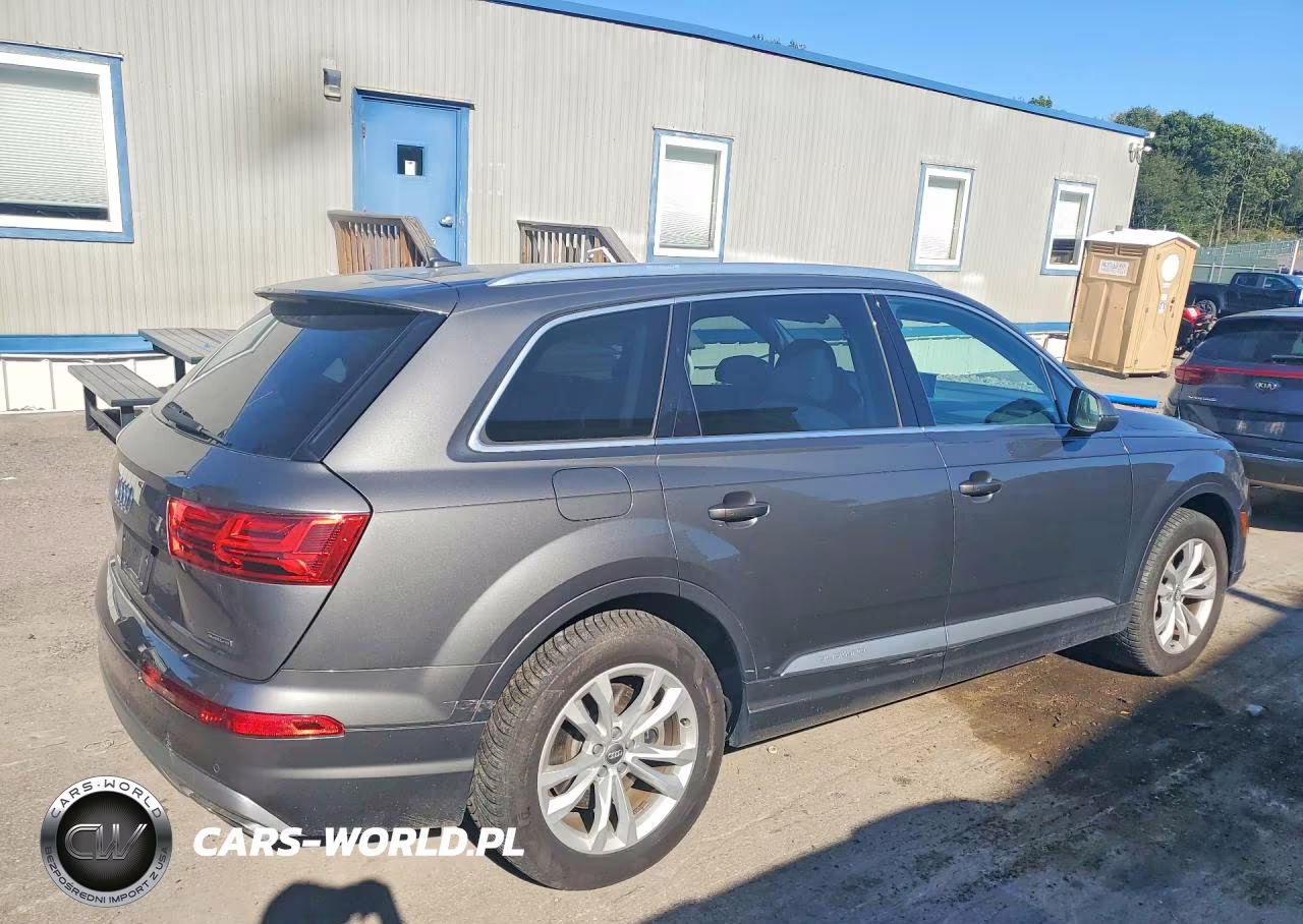 2018 Audi Q7 Premium Plus VIN:WA1LHAF76JD042385 - 3
