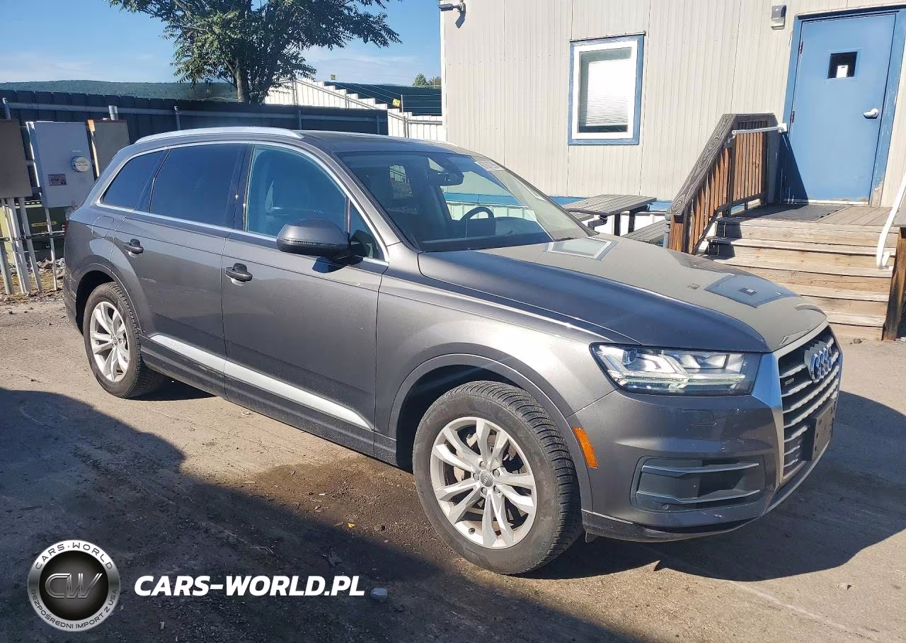 2018 Audi Q7 Premium Plus VIN:WA1LHAF76JD042385 - 4