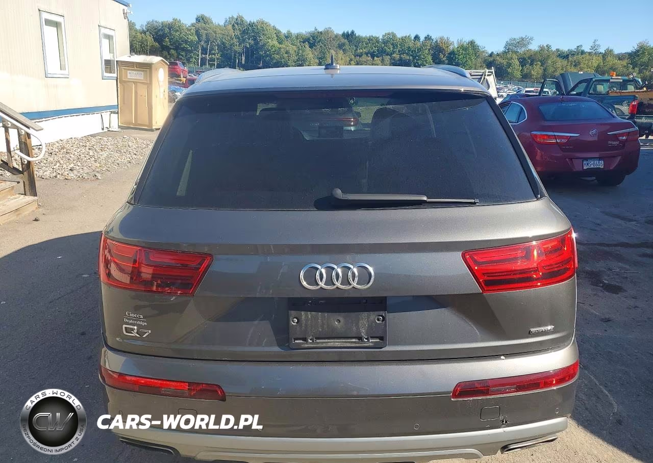 2018 Audi Q7 Premium Plus VIN:WA1LHAF76JD042385 - 6
