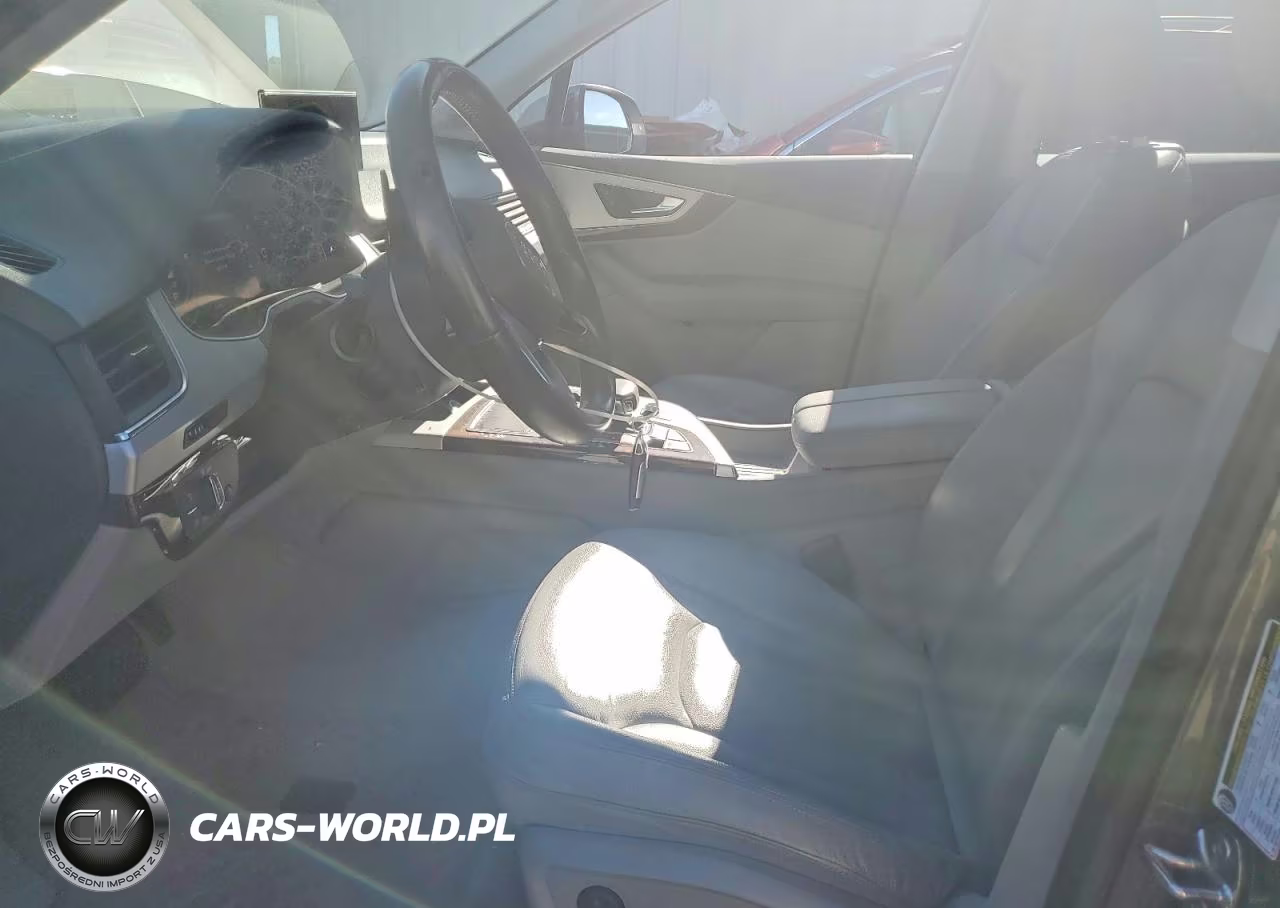 2018 Audi Q7 Premium Plus VIN:WA1LHAF76JD042385 - 7