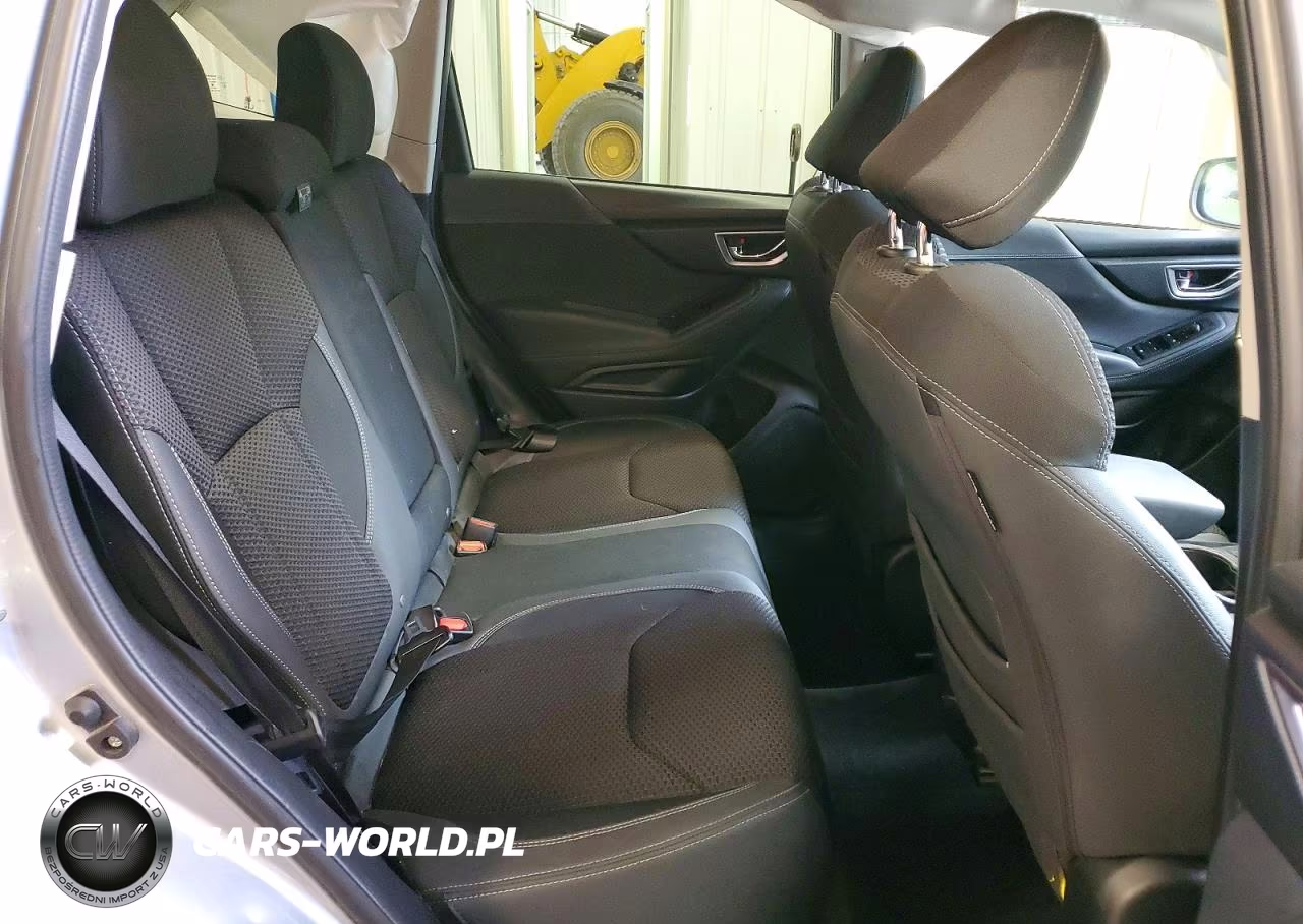 2021 Subaru Forester Premium VIN:JF2SKAJC9MH470022 - 10